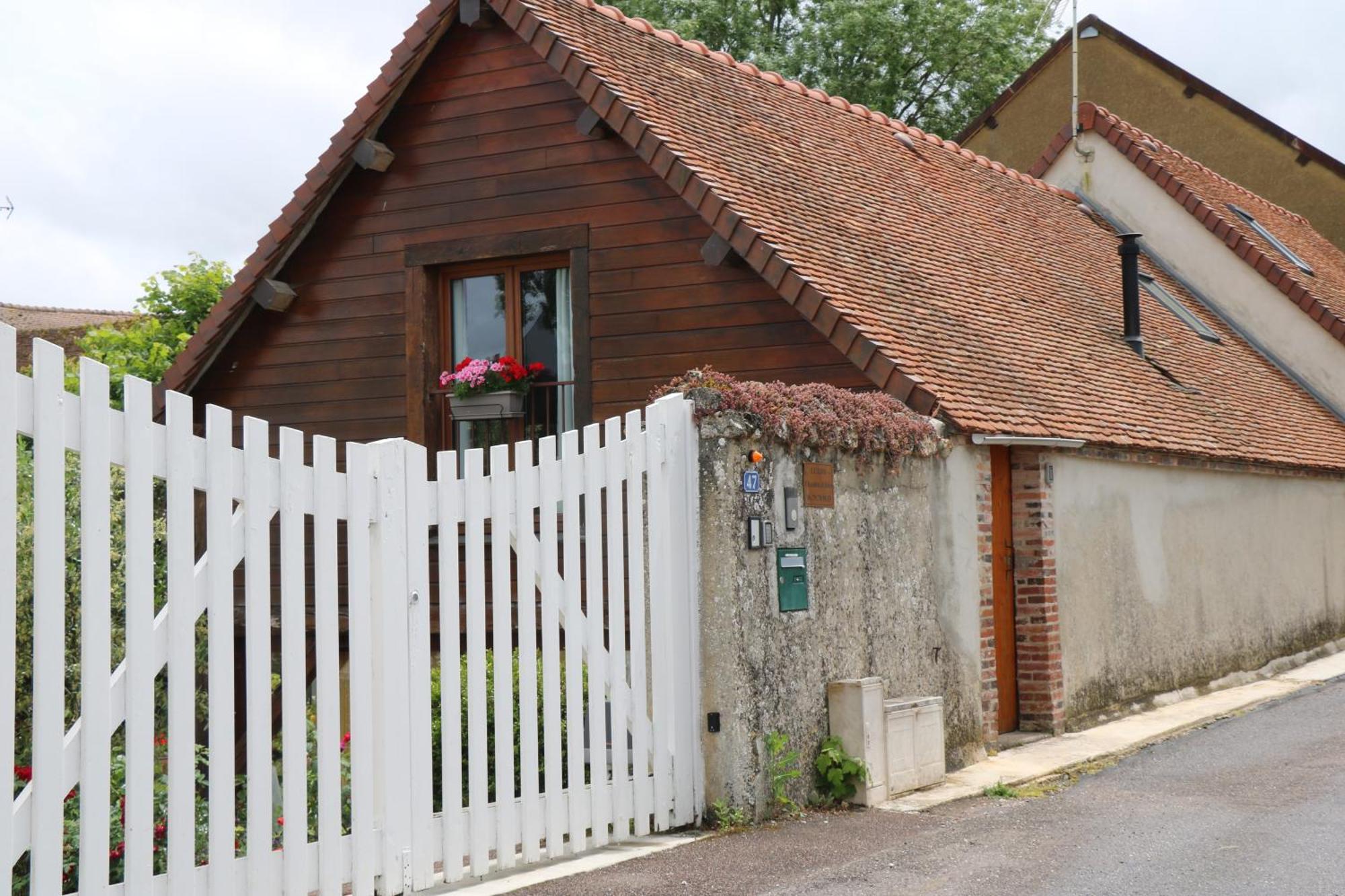 Le Cosy De Roseline Apartment Sézanne Exterior foto